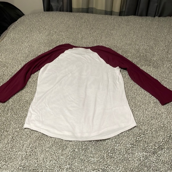 Ladies Pink Victoria Secret l/s top with Pink Nation lettering in front Sz M - Picture 5 of 10